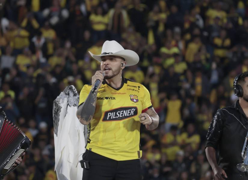 Jessi Uribe animó a los hinchas de Barcelona SC. Jessi Uribe animó a los hinchas de Barcelona SC.